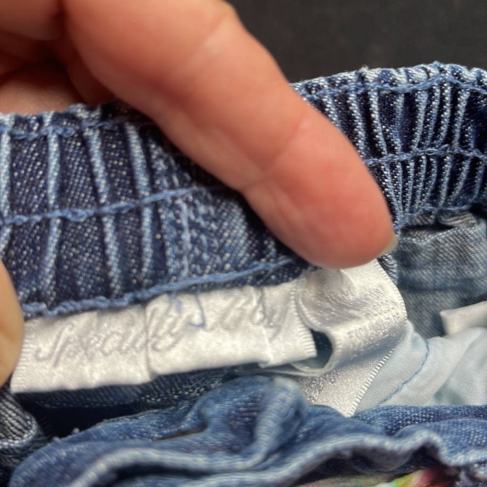 Special Baby size 18 months jeans. Great condition and so cute! - Picture 6 of 7